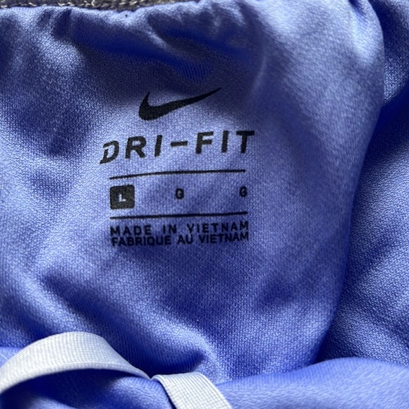 Purple Nike shorts size large very good condition - Picture 2 of 3